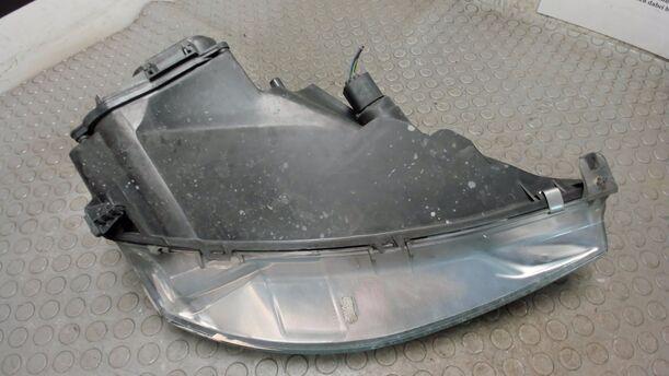 Foto: SCHEINWERFER LINKS ( VOR FACELIFT ) eines Ford Focus Viva X