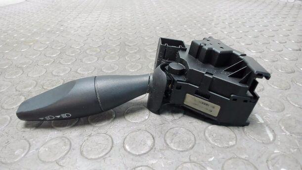 Foto: BLINKERSCHALTER / KOMBISCHALTER eines Ford Focus Viva X