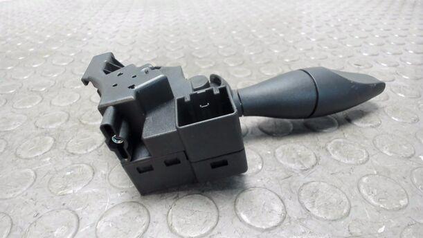 Foto: BLINKERSCHALTER / KOMBISCHALTER eines Ford Focus Viva X