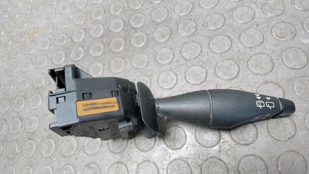 Foto: SCHEIBENWISCHERSCHALTER eines Ford Focus Viva X