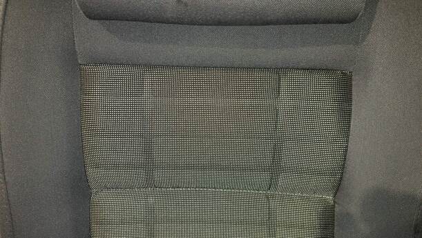 Foto: SITZ 2. REIHE MITTE eines VW Touran 2.0 TDI Viva X