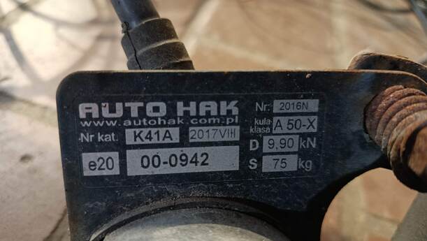 Foto: ANHÄNGERKUPPLUNG ABNEHMBAR eines VW Touran 2.0 TDI Viva X