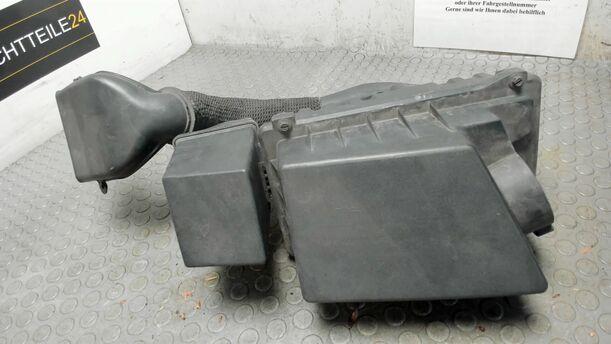Foto: LUFTFILTERKASTEN eines Ford Focus Trendline