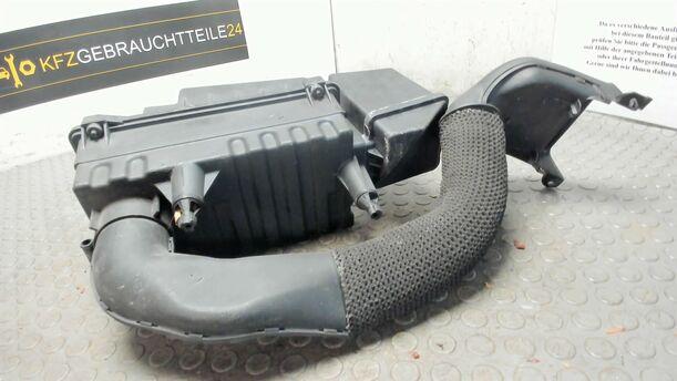 Foto: LUFTFILTERKASTEN eines Ford Focus Trendline