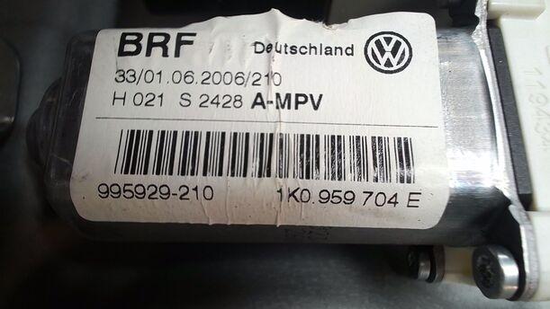 Foto: FENSTERHEBER ELEKTRISCH HINTEN RECHTS eines VW Touran 2.0 TDI Viva X