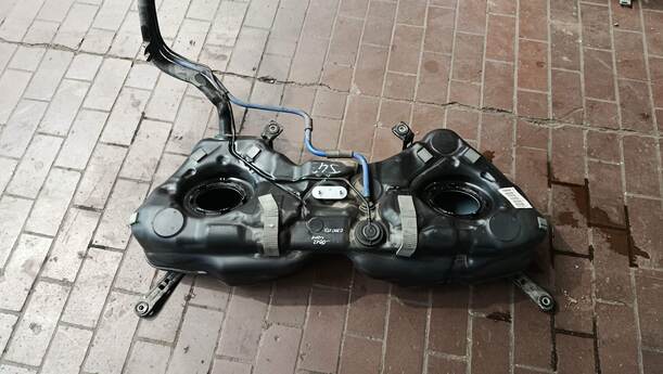 Foto: KRAFTSTOFFTANK eines Mercedes-Benz C 200 CDI DPF Liftback