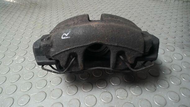 Foto: BREMSSATTEL VORN RECHTS ( ATE ) eines VW Touran 2.0 TDI Liftback