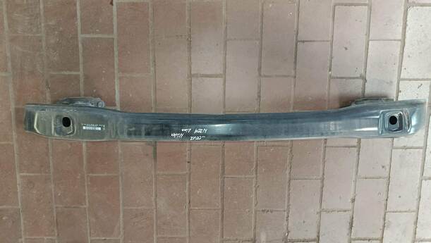 Foto: VERSTÄRKUNG HINTEN eines Mercedes-Benz C 200 CDI DPF Liftback