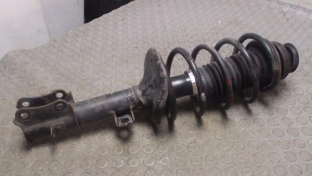 Foto: FEDERBEIN VORN LINKS eines Chevrolet Kalos 1.4 16V Liftback