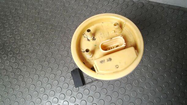Foto: KRAFTSTOFFPUMPE eines VW Touran 2.0 TDI Liftback