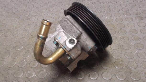 Foto: PUMPE SERVOLENKUNG eines Chevrolet Kalos 1.4 16V Liftback