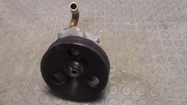 Foto: PUMPE SERVOLENKUNG eines Chevrolet Kalos 1.4 16V Liftback