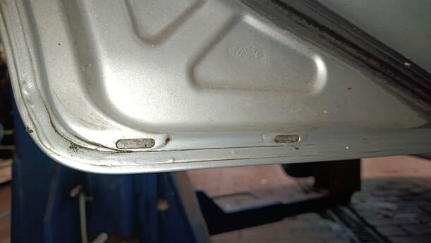 Foto: TÜR HINTEN LINKS eines Ford Fiesta 1.4