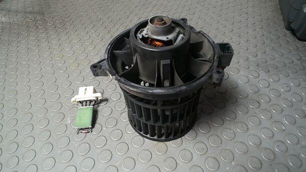 Foto: HEIZUNGSGEBLÄSE eines Ford Fiesta 1.4 GLXi