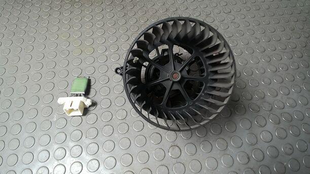 Foto: HEIZUNGSGEBLÄSE eines Ford Fiesta 1.4 GLXi