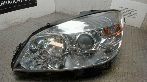 Foto: SCHEINWERFER LINKS eines Mercedes-Benz C 200 CDI DPF GLXi