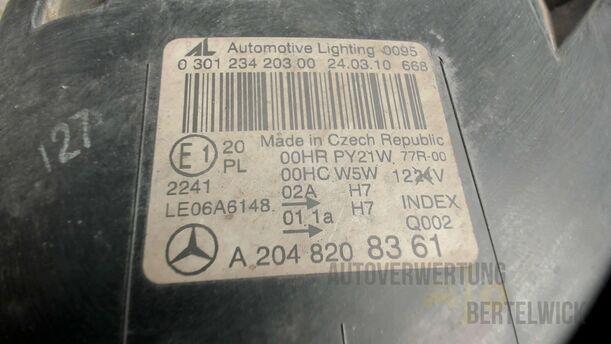 Foto: SCHEINWERFER LINKS eines Mercedes-Benz C 200 CDI DPF GLXi