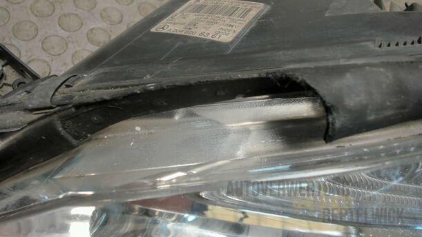 Foto: SCHEINWERFER LINKS eines Mercedes-Benz C 200 CDI DPF GLXi