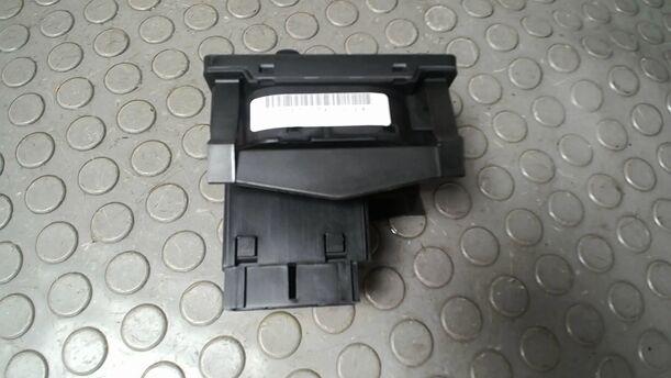 Foto: LICHTSCHALTER eines Ford Fiesta 1.4 GLXi