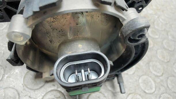 Foto: NEBELSCHEINWERFER RECHTS eines Mercedes-Benz C 200 CDI DPF GLXi