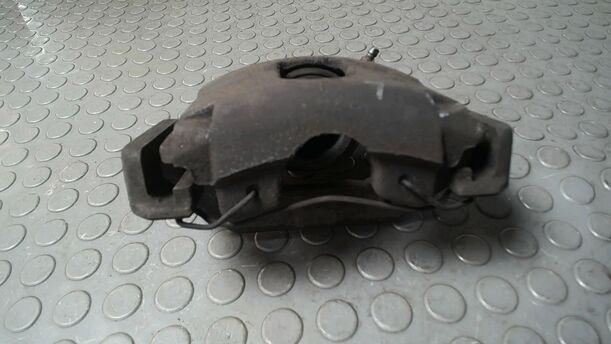 Foto: BREMSSATTEL VORN LINKS eines Ford Fiesta 1.4 GLXi