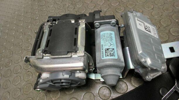 Foto: SICHERHEITSGURT VORNE RECHTS ( PRE SAFE SYSTEM ) eines Mercedes-Benz C 200 CDI DPF GLXi