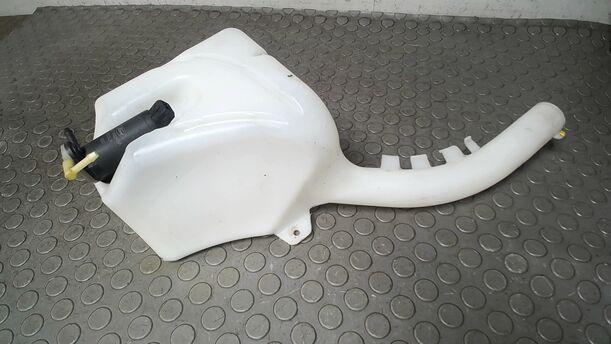 Foto: SCHEIBENWASCHBEHÄLTER eines Ford Fiesta 1.4 SX
