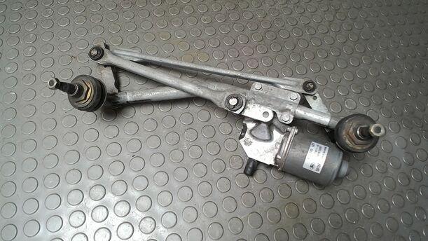 Foto: SCHEIBENWISCHERMOTOR VORN eines Ford Fiesta 1.4 SX