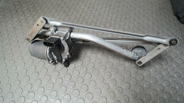 Foto: SCHEIBENWISCHERMOTOR VORN eines Ford Fiesta 1.4 SX