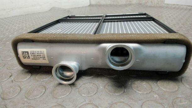 Foto: WÄRMETAUSCHER eines Mercedes-Benz C 200 CDI DPF SX