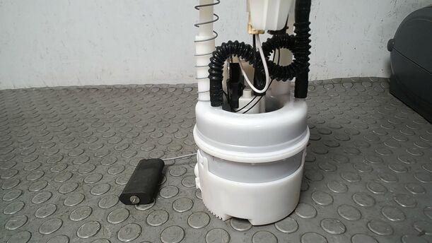 Foto: KRAFTSTOFFPUMPE eines Renault Twingo 1.2 16V SX
