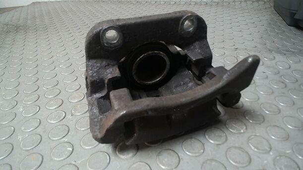 Foto: BREMSSATTEL VORN RECHTS ( TRW ) eines Renault Twingo 1.2 16V SX