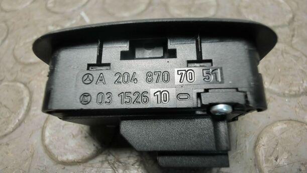 Foto: SCHALTER HECKDECKEL eines Mercedes-Benz C 200 CDI DPF SX