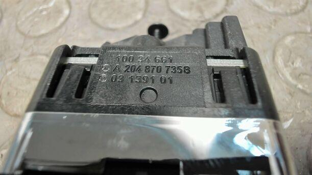 Foto: FENSTERHEBERSCHALTER eines Mercedes-Benz C 200 CDI DPF SX