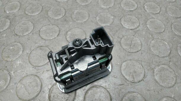 Foto: FENSTERHEBERSCHALTER eines Mercedes-Benz C 200 CDI DPF SX