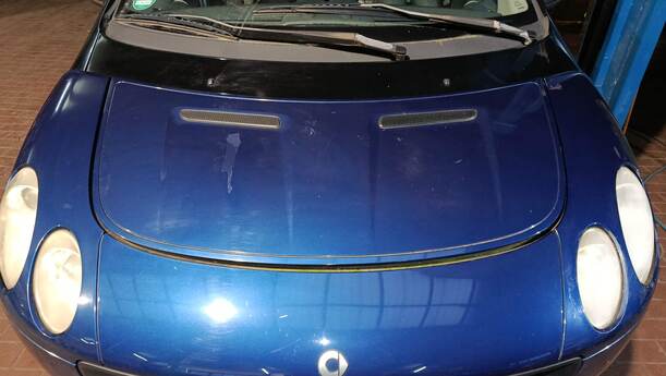 Foto: MOTORHAUBE eines Smart smart forfour GL