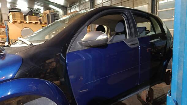 Foto: TÜR VORN LINKS eines Smart smart forfour GL