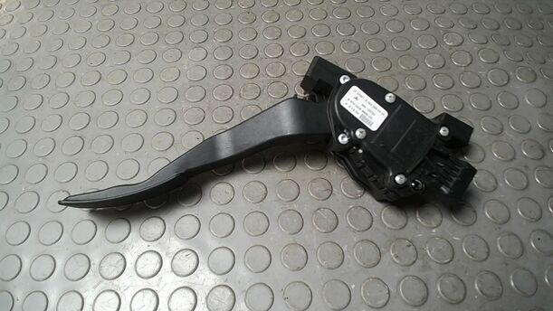 Foto: GASPEDAL eines Smart smart forfour GL