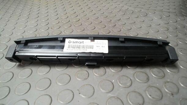 Foto: SCHALTER WARNBLINKANLAGE eines Smart smart forfour GL