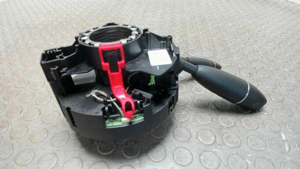 Foto: LENKSTOCKSCHALTER / KOMBISCHALTER eines Mercedes-Benz C 200 CDI DPF GL