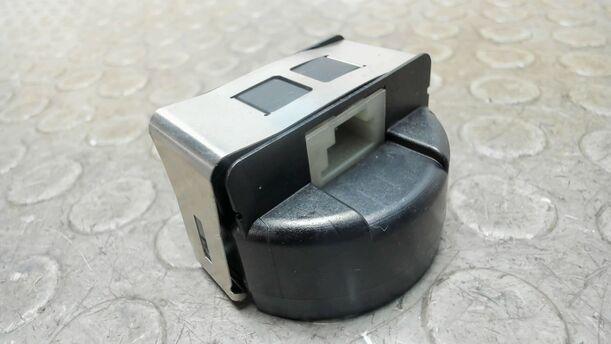 Foto: REGEN / LICHTSENSOR eines Mercedes-Benz C 200 CDI DPF Ghia