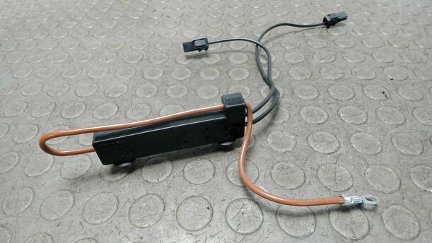 Foto: SPERRKREIS C SÄULE LINKS eines Mercedes-Benz C 200 CDI DPF Ghia