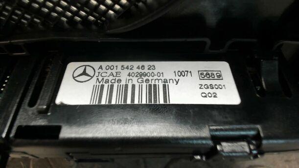 Foto: WARNGERÄT PARKTRONIK SYSTEM eines Mercedes-Benz C 200 CDI DPF GLS