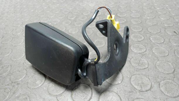 Foto: GURTSCHLOSS HINTEN LINKS eines Mercedes-Benz C 200 CDI DPF GLS
