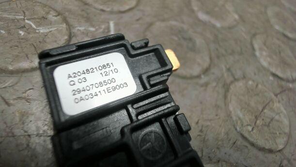 Foto: SENSOR FEUCHTIGKEIT / TEMPERATUR eines Mercedes-Benz C 200 CDI DPF GLS