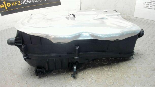 Foto: LUFTFILTERKASTEN eines Mercedes-Benz C 200 CDI DPF GLS