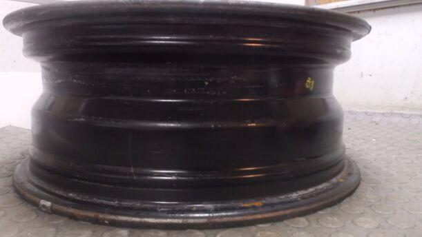 Foto: STAHLFELGE 6X16 ET50 eines VW Golf Variant 1.6 TDI DPF GLS