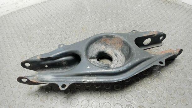 Foto: QUERLENKER / FEDERLENKER LINKS eines Mercedes-Benz C 200 CDI DPF GLS