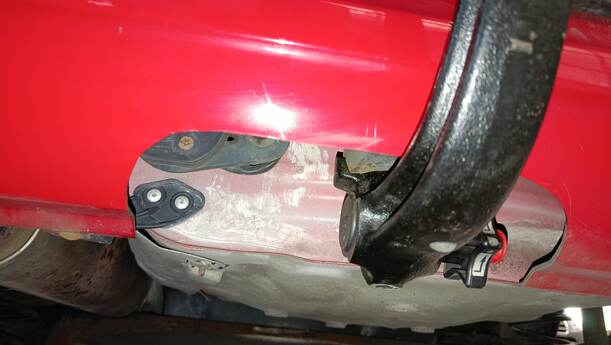 Foto: STOSSFÄNGER/ STOßSTANGE HINTEN eines Opel Corsa 1.4 16V GLS