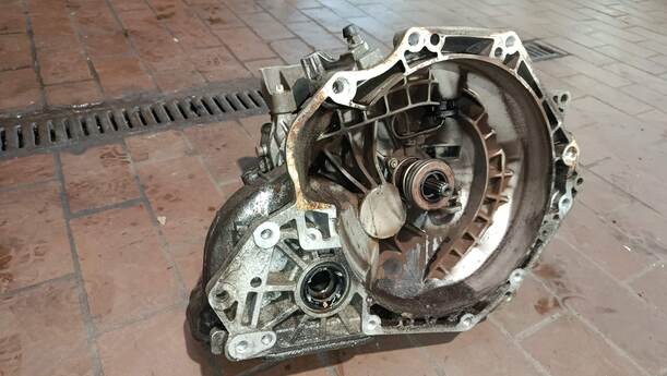 Foto: SCHALTGETRIEBE F13 4,18 eines Opel Corsa 1.4 16V GLS